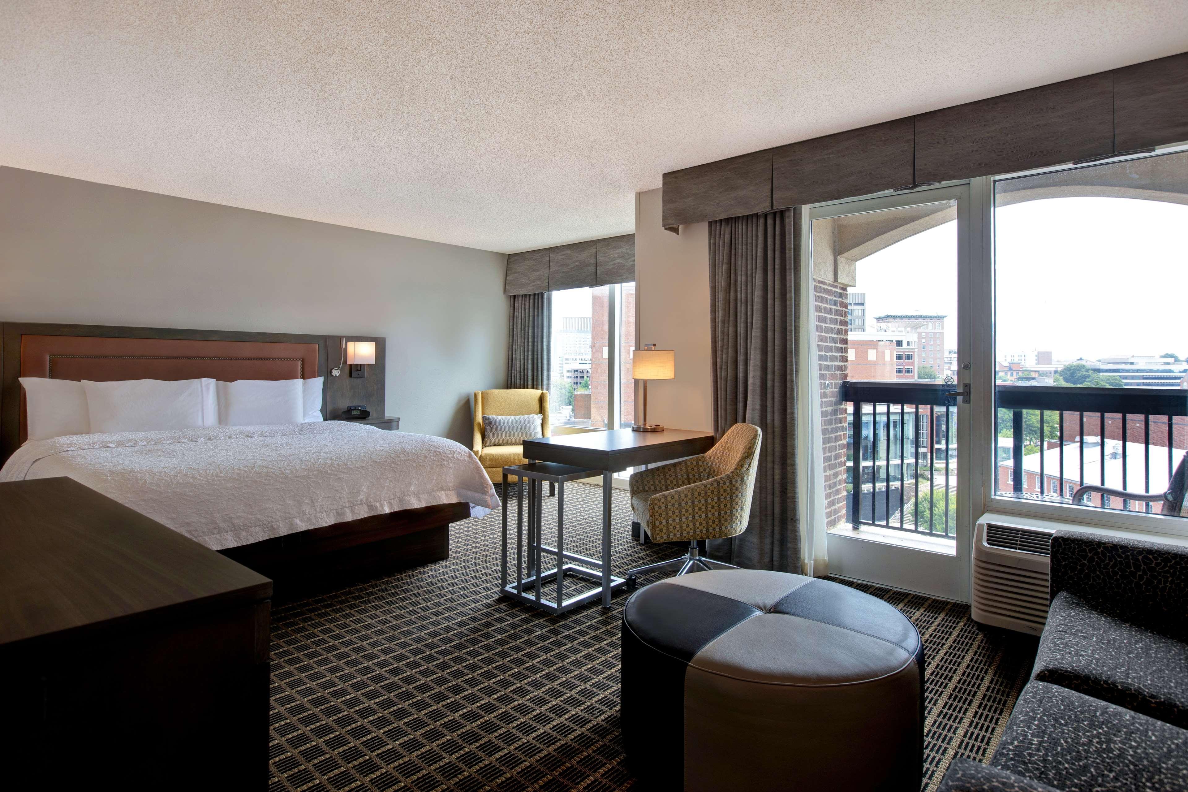 Hampton Inn & Suites Greenville-Downtown-Riverplace Εξωτερικό φωτογραφία