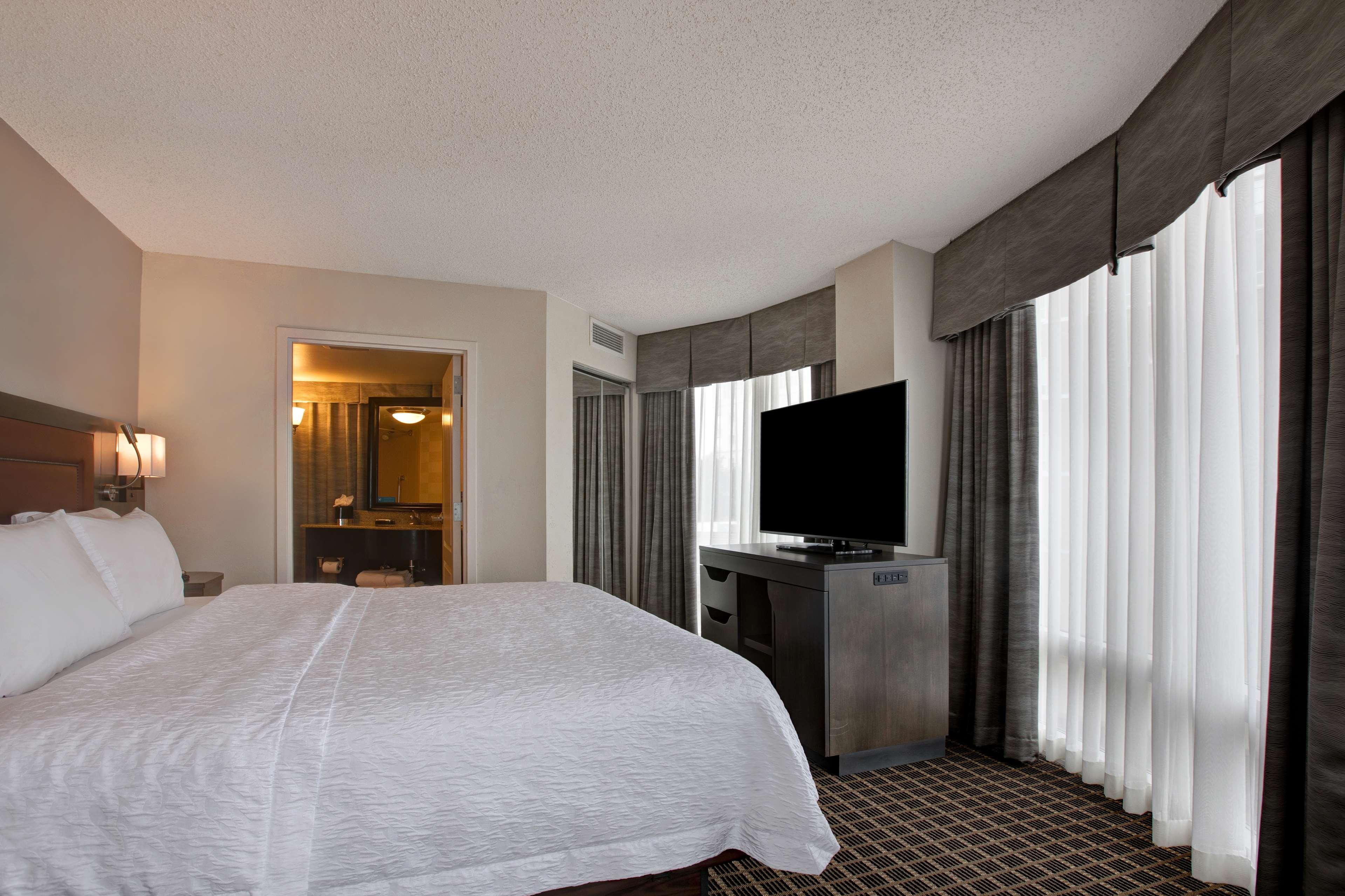 Hampton Inn & Suites Greenville-Downtown-Riverplace Εξωτερικό φωτογραφία