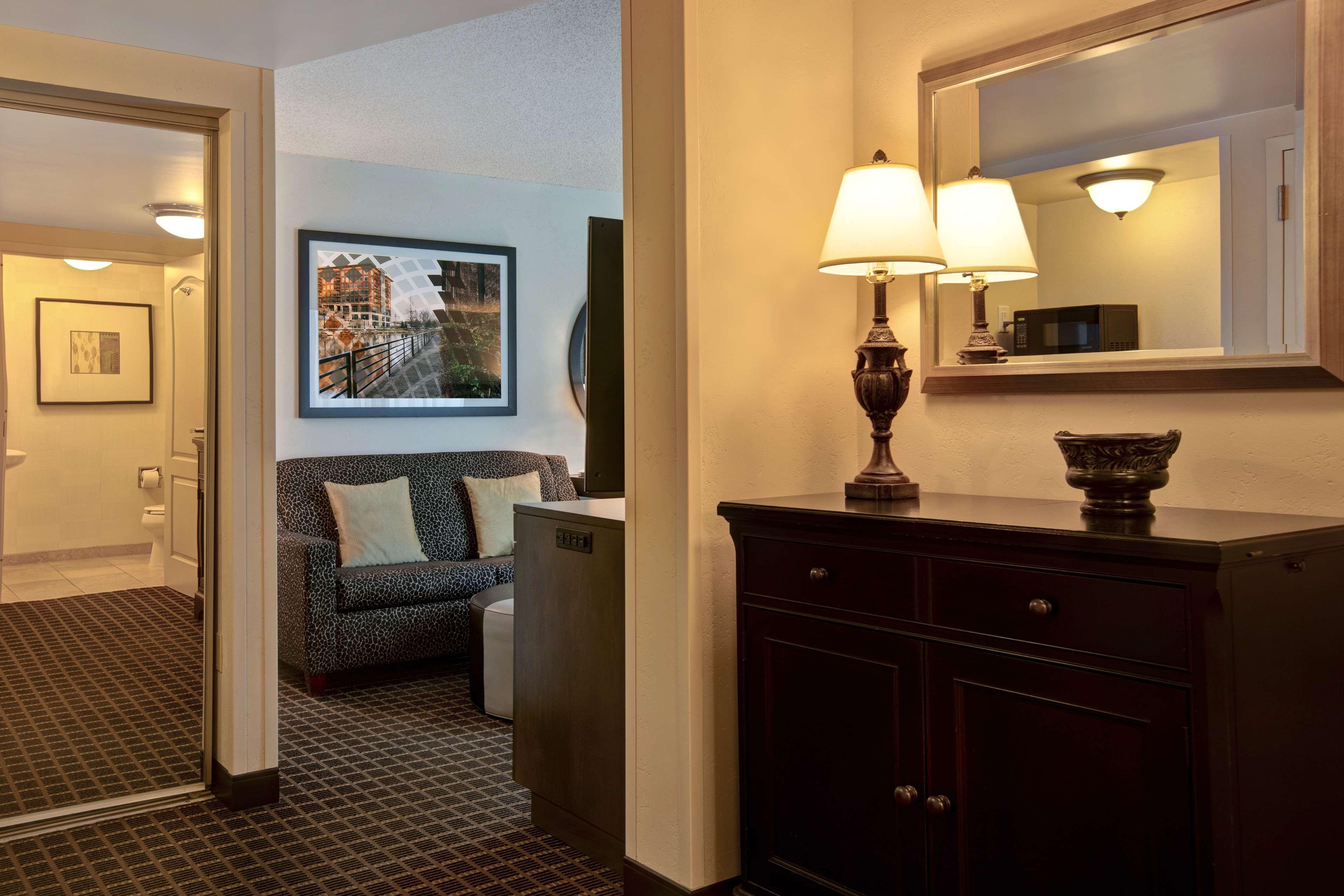 Hampton Inn & Suites Greenville-Downtown-Riverplace Εξωτερικό φωτογραφία