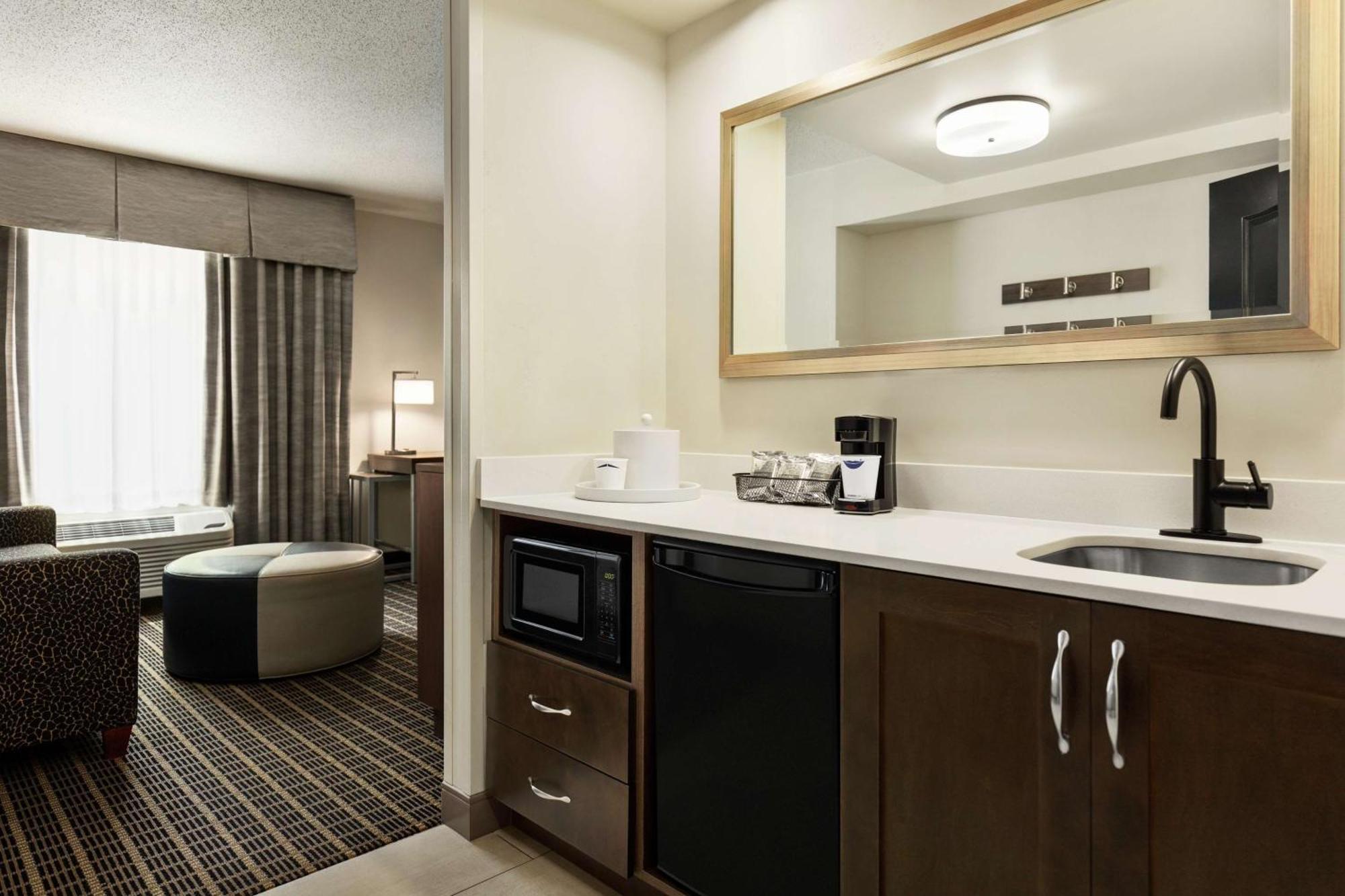 Hampton Inn & Suites Greenville-Downtown-Riverplace Εξωτερικό φωτογραφία