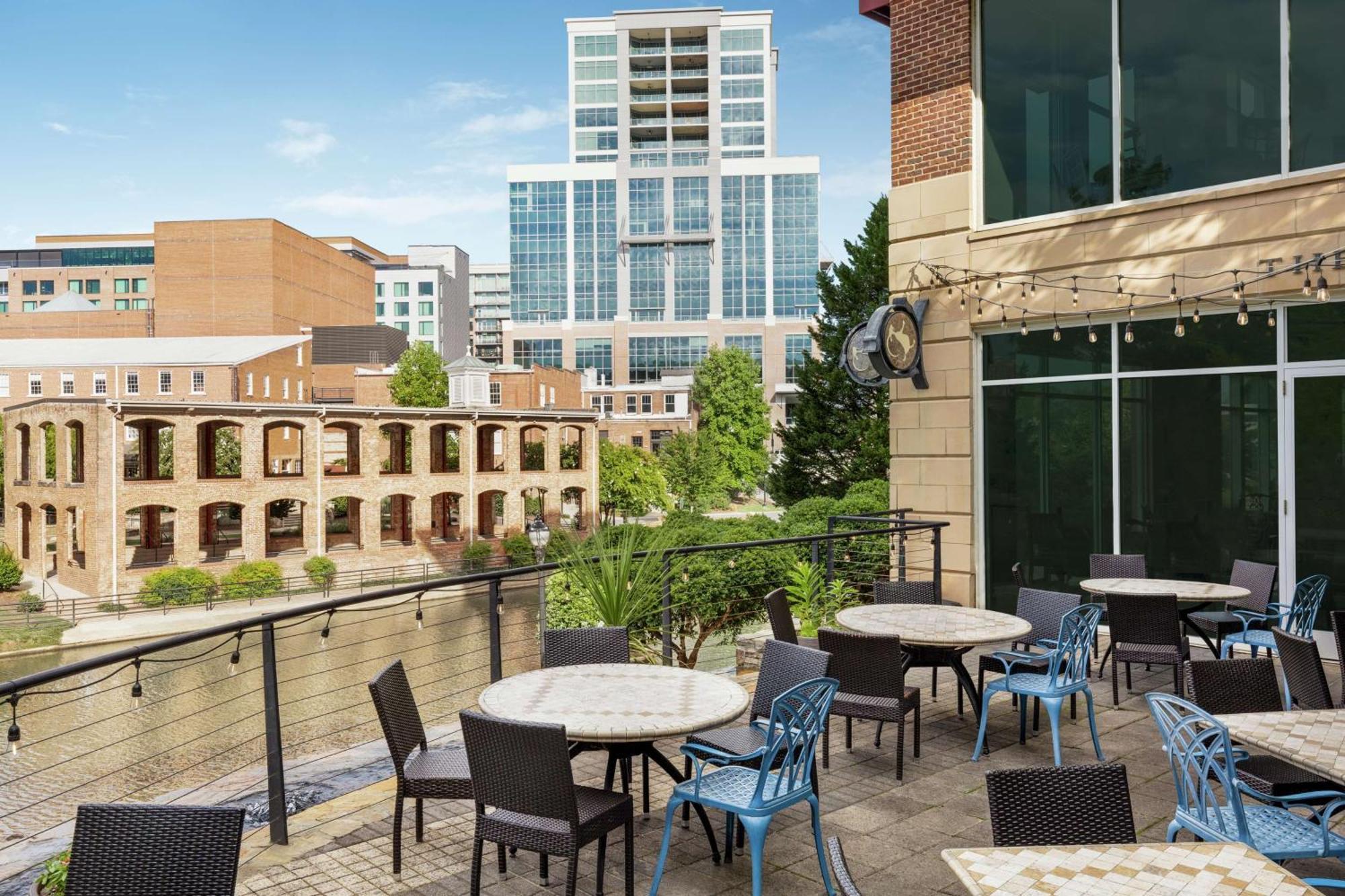 Hampton Inn & Suites Greenville-Downtown-Riverplace Εξωτερικό φωτογραφία